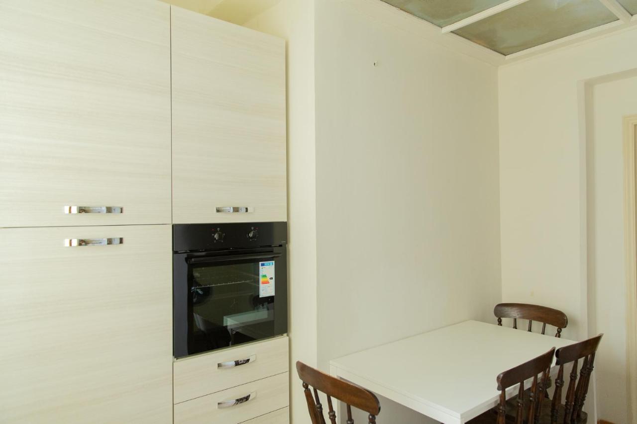 Strategic 2Br Apartment ฟลอเรนซ์ ภายนอก รูปภาพ